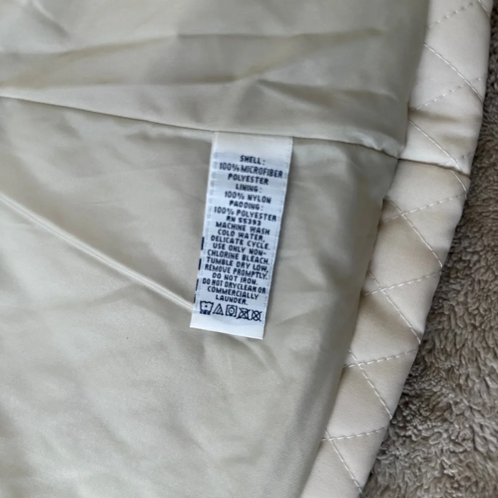 NWT Women’s Quilted Cream Jacket Size S - Picture 10 of 11